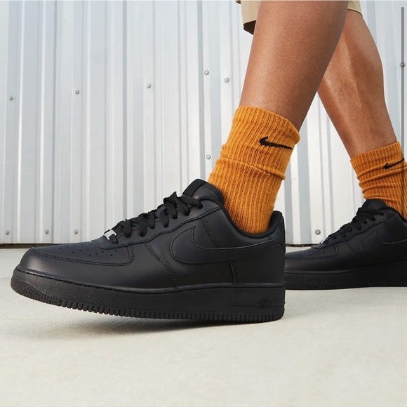 👟BRAND NEW • Nike Air Force 1 '07 LE Low . 💯 authentic - Picture 2 of 15